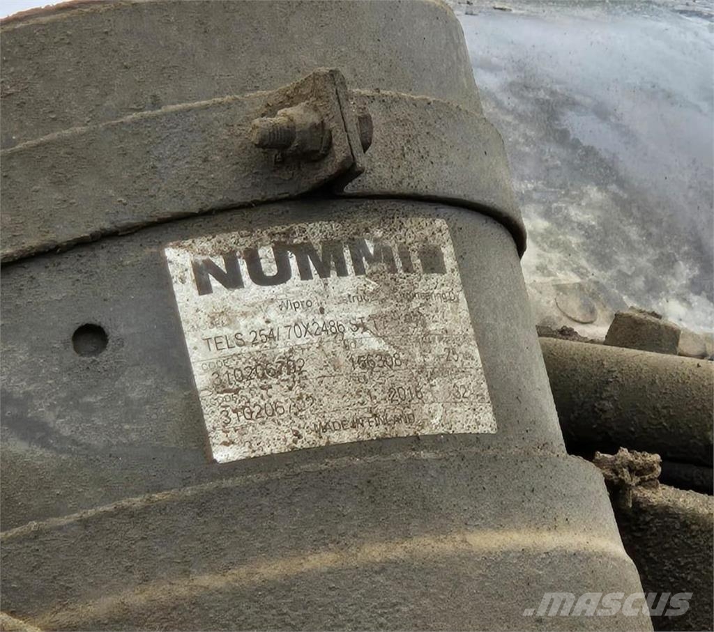 Volvo FM12 8X4 Koukkulava kuorma-autot