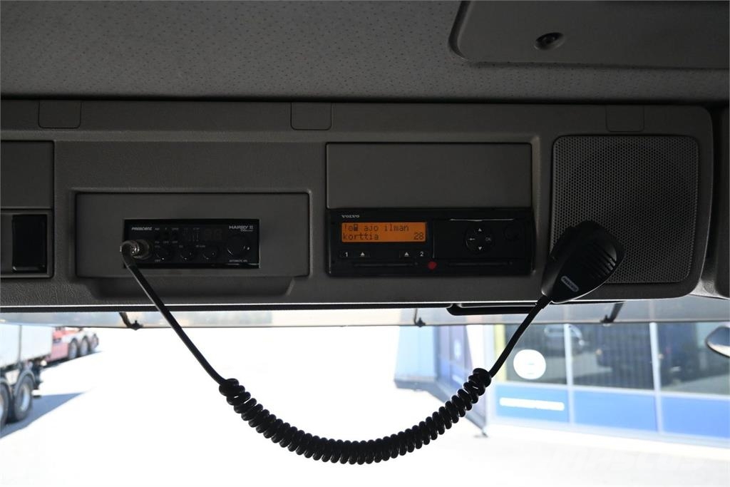 Volvo FM300 4x2 umpikori Camiones con caja de remolque
