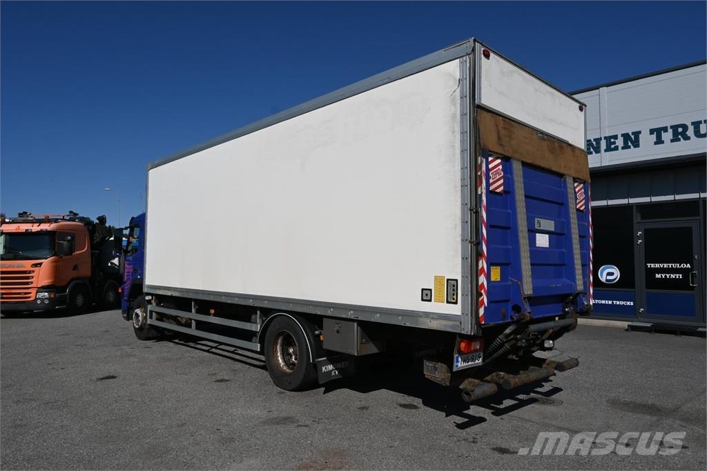 Volvo FM300 4x2 umpikori Camiones con caja de remolque