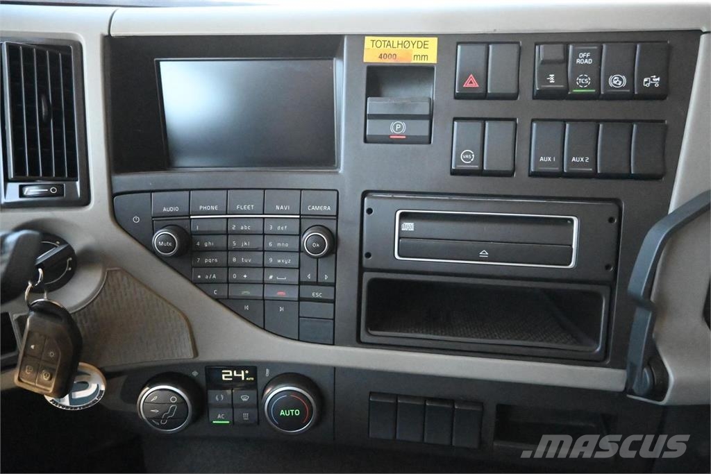 Volvo FM420 4x2 Camiones con caja de remolque