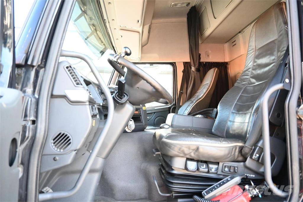 Volvo FM420 6x2 Palfinger Kranwagen