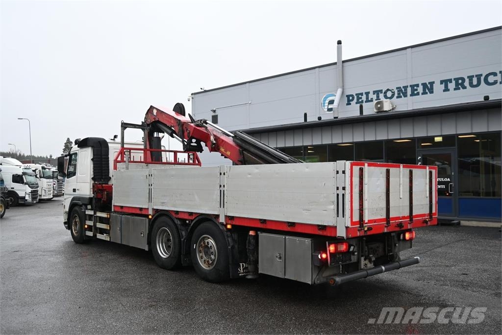Volvo FM460 6x2 HMF3000K7 شاحنات الرافعات