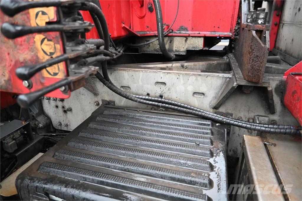 Volvo FM460 6x2 HMF3000K7 شاحنات الرافعات