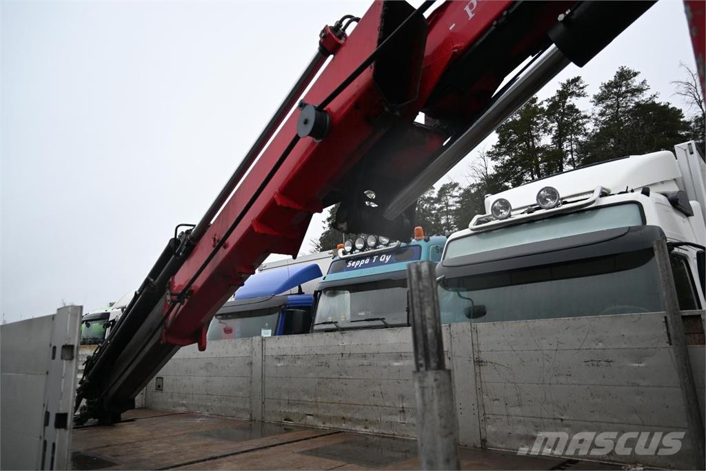 Volvo FM460 6x2 HMF3000K7 شاحنات الرافعات