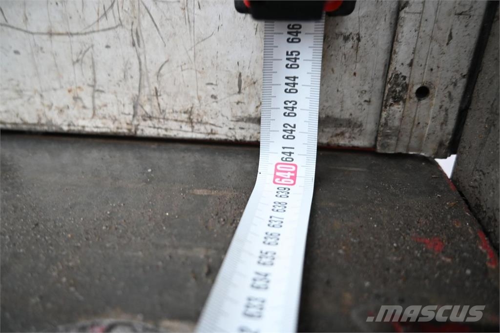 Volvo FM460 6x2 HMF3000K7 شاحنات الرافعات