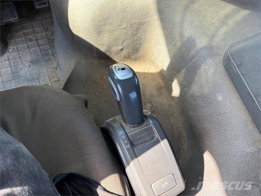 Volvo FM480 8x4 شاحنات الرافعات الخطافية