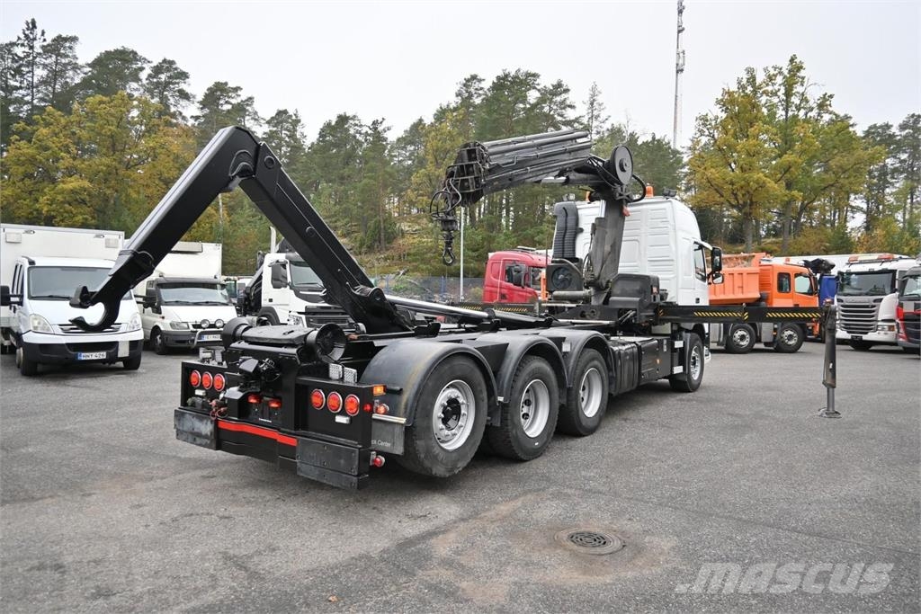Volvo FM500 8x4*4 Tridem 起重车