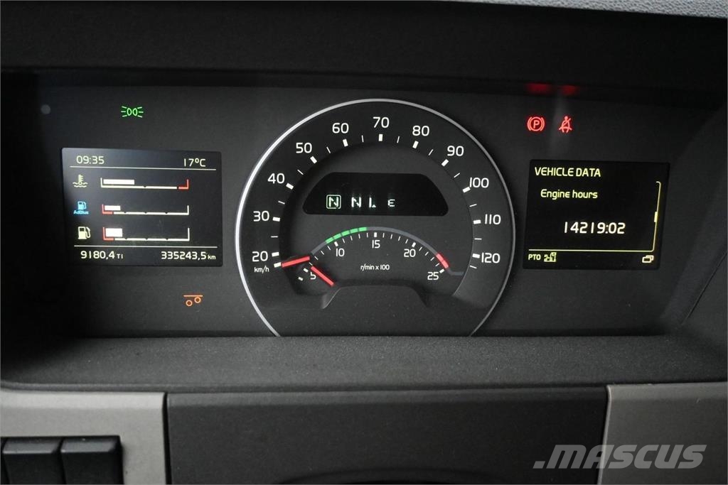 Volvo FM500 8x4*4 Tridem 起重车