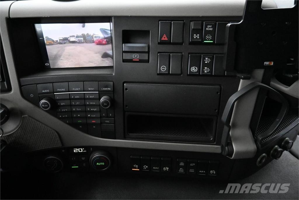 Volvo FM500 8x4*4 Tridem 起重车