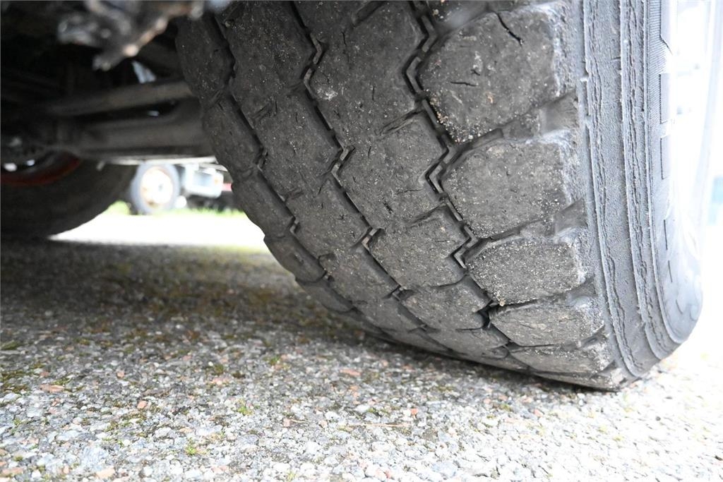 Volvo FM500 8x4*4 Tridem 起重车