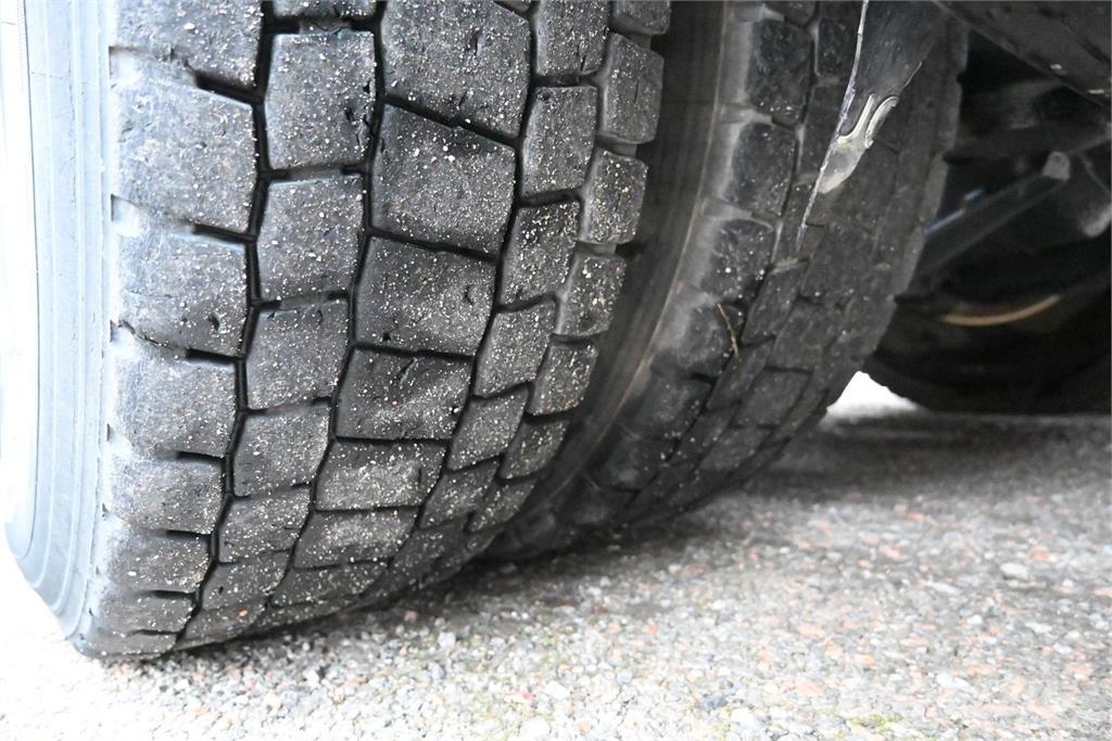 Volvo FM500 8x4*4 Tridem 起重车