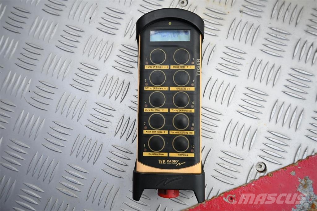 Volvo FMX500 8x4/4 Vaijeri شاحنات الرافعات الخطافية