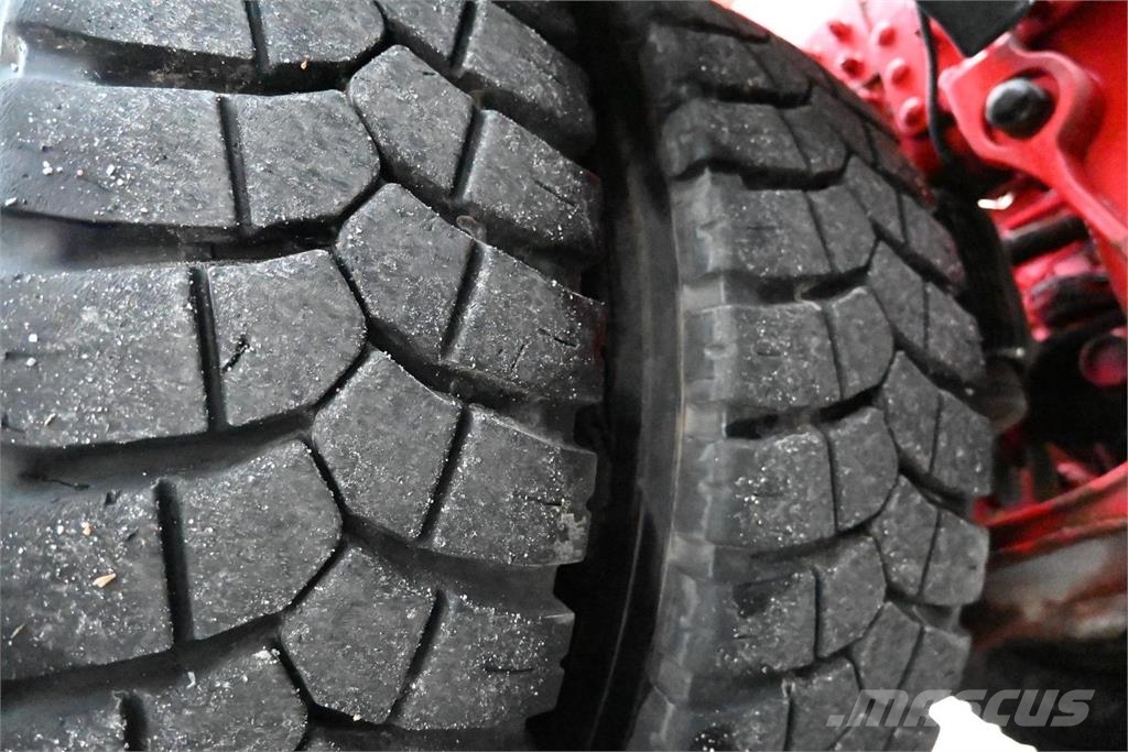 Volvo FMX500 8x4/4 Vaijeri شاحنات الرافعات الخطافية
