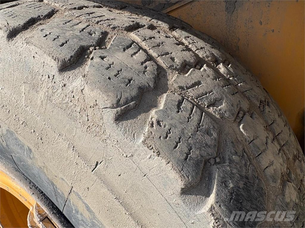 Volvo L 110 E Kolesni nakladalci