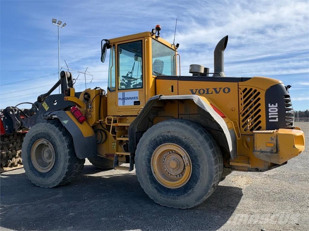 Volvo L 110 E Kolesni nakladalci