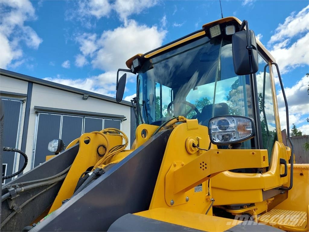 Volvo L 110 F لوادر بعجل