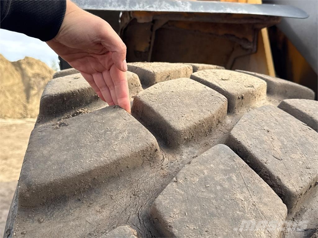 Volvo L 120 E Wheel loaders