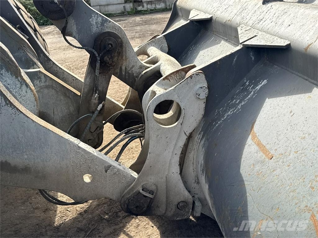 Volvo L 120 E Wheel loaders