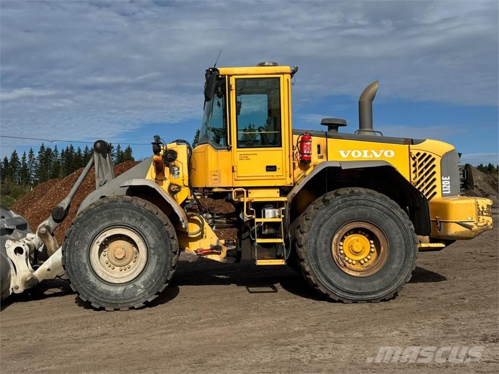 Volvo L 120 E MYYTY!! Kolesové nakladače