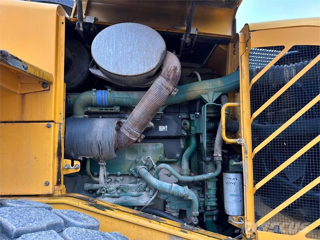 Volvo L 150 F Pyöräkuormaajat