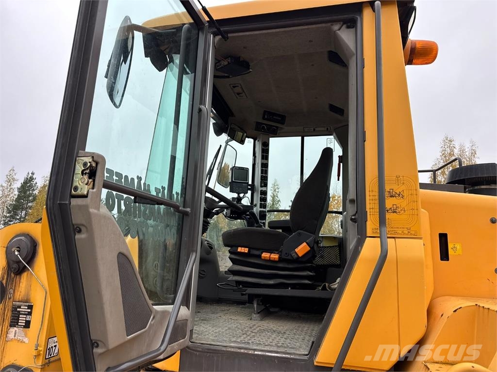 Volvo L 150 F Pyöräkuormaajat
