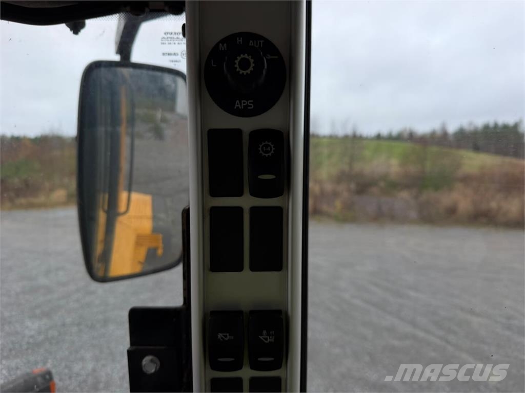 Volvo L110F Chargeuse sur pneus