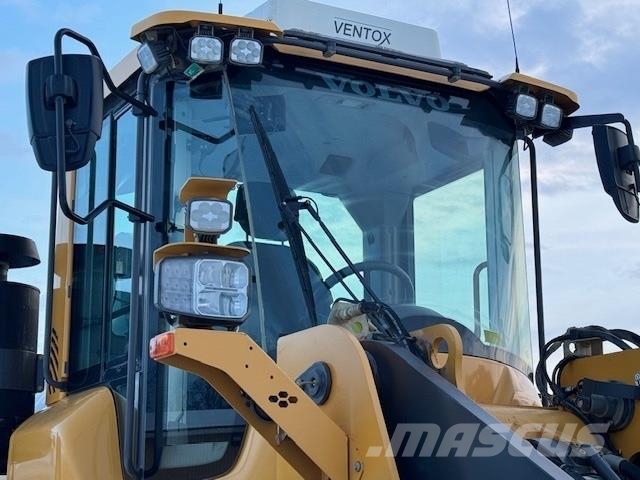 Volvo L110H 轮式装载机
