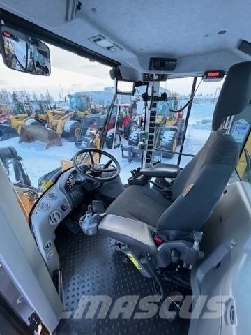 Volvo L110H 轮式装载机