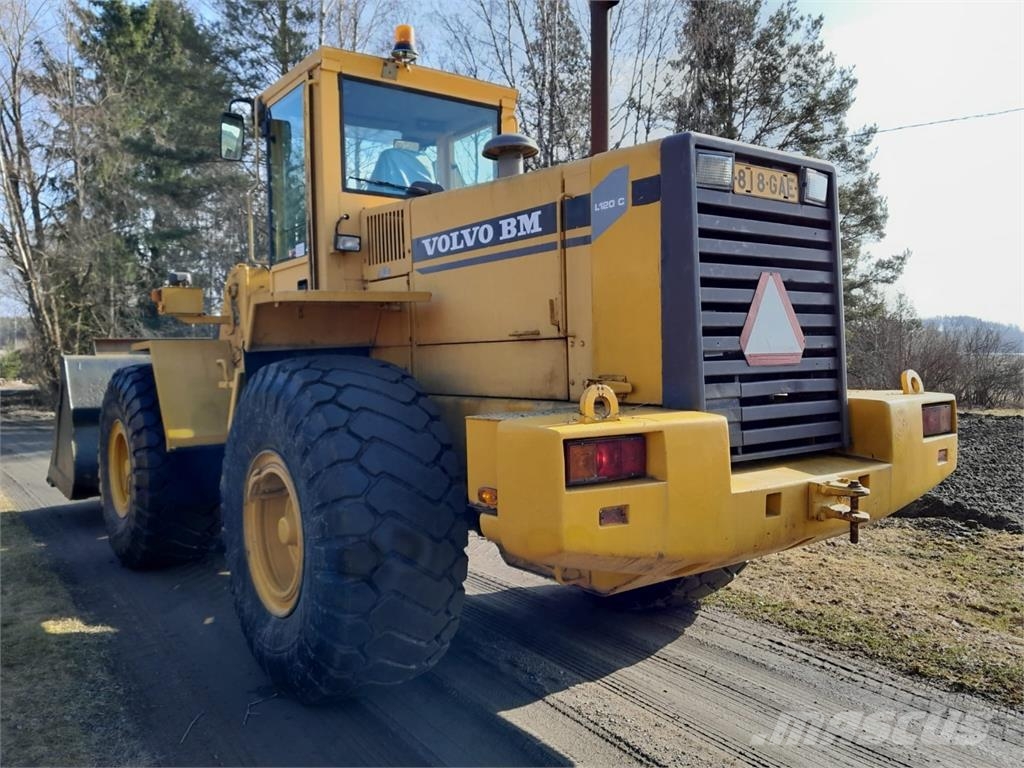 Volvo L120C 轮式装载机