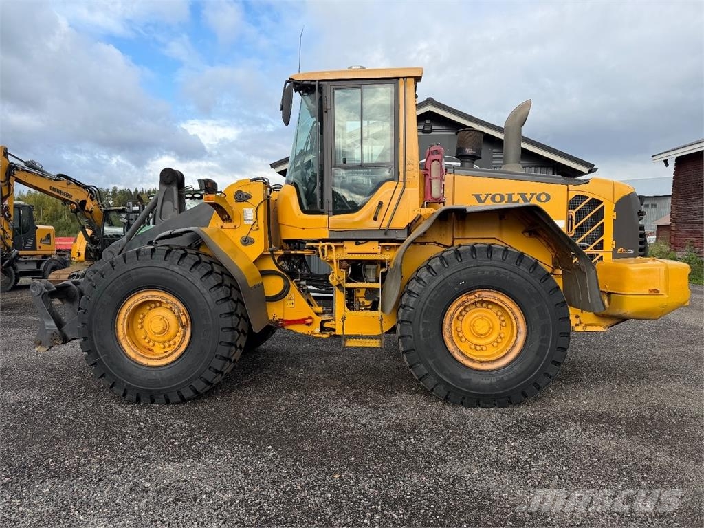 Volvo L120F Radlader