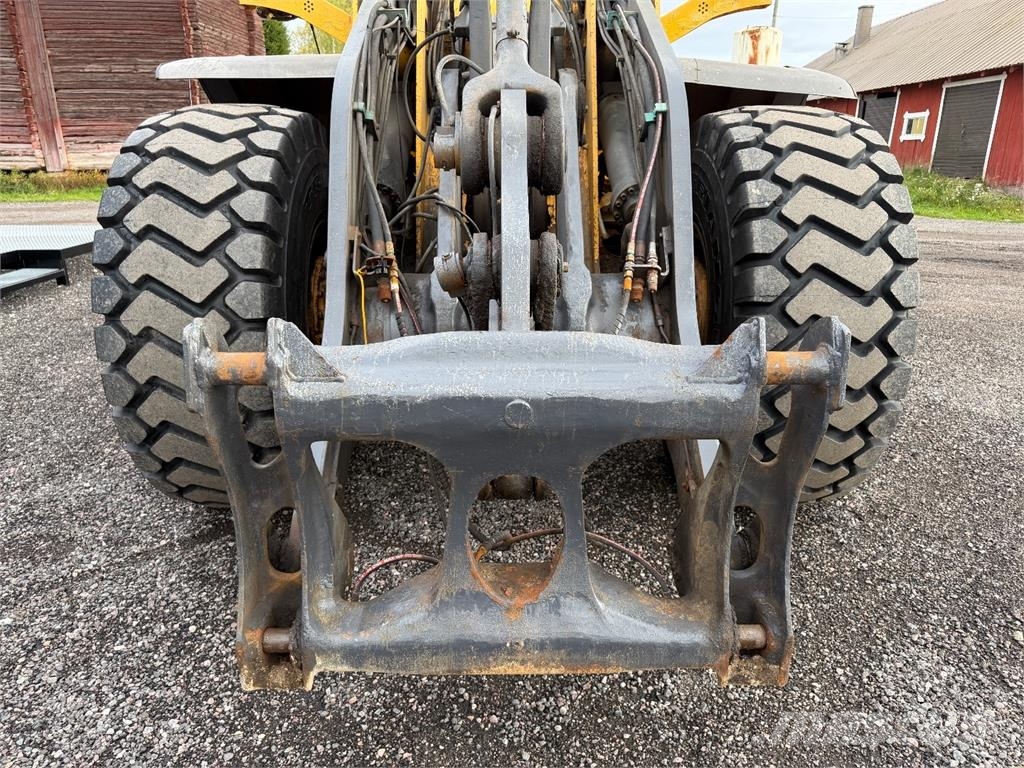 Volvo L120F Radlader