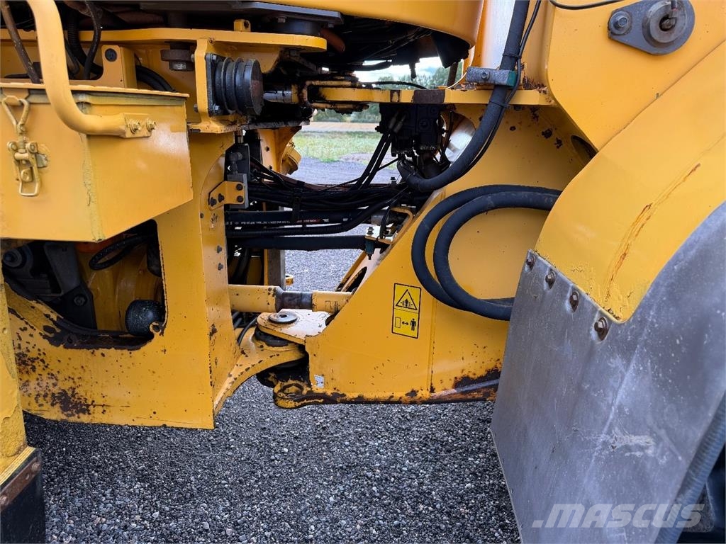 Volvo L120F Radlader