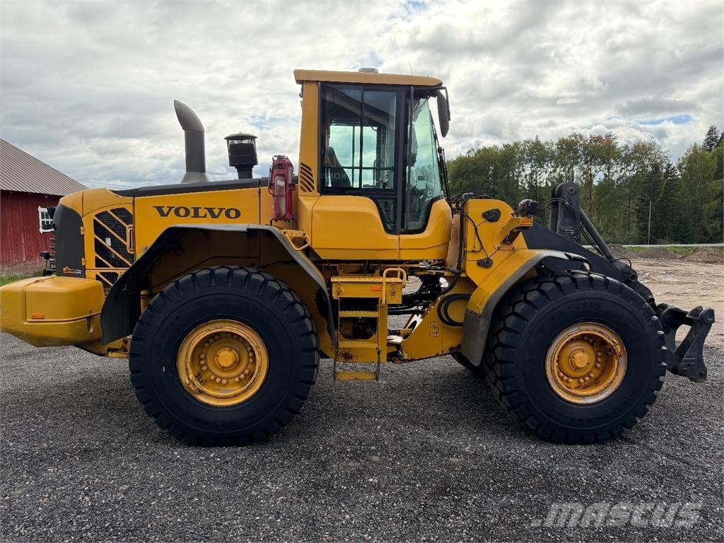 Volvo L120F Radlader