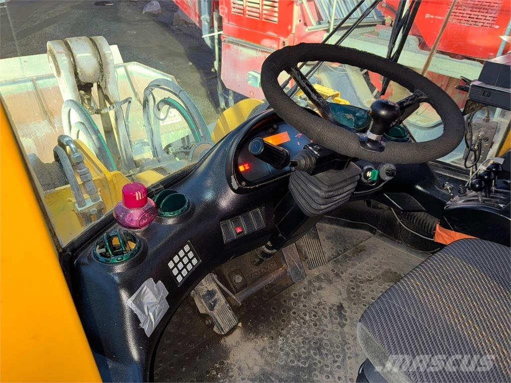 Volvo L150E لوادر بعجل