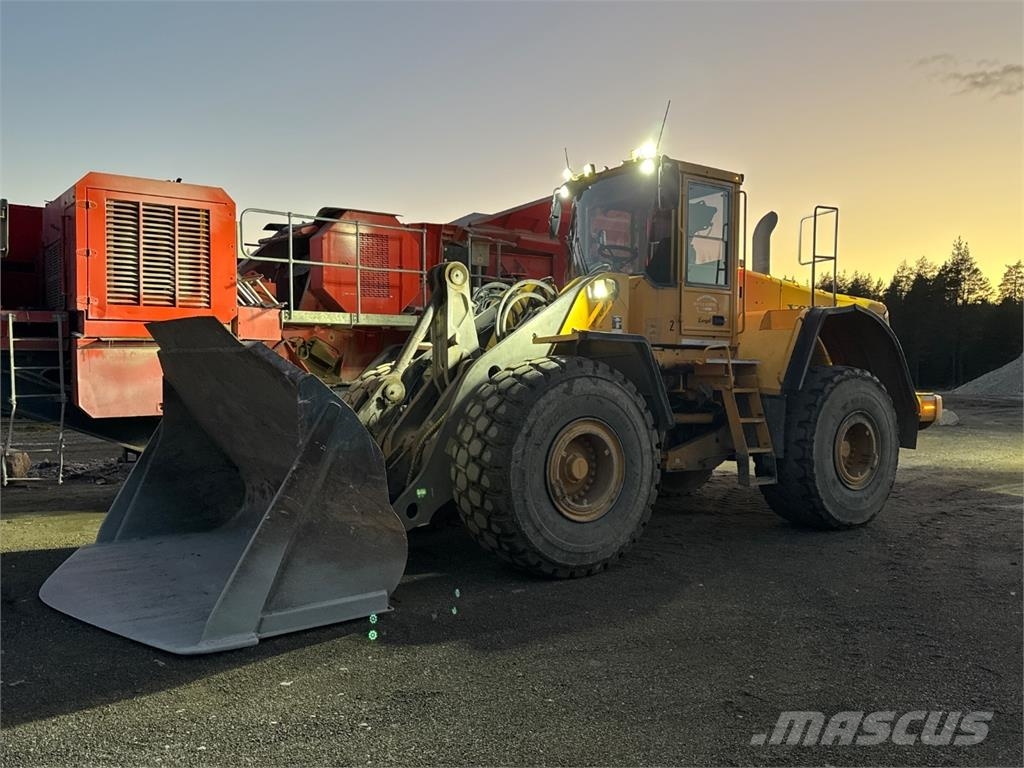 Volvo L150E لوادر بعجل