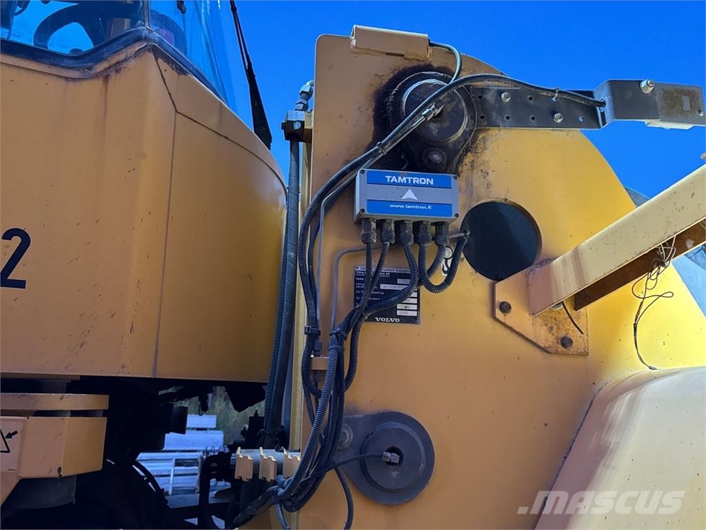 Volvo L150E لوادر بعجل