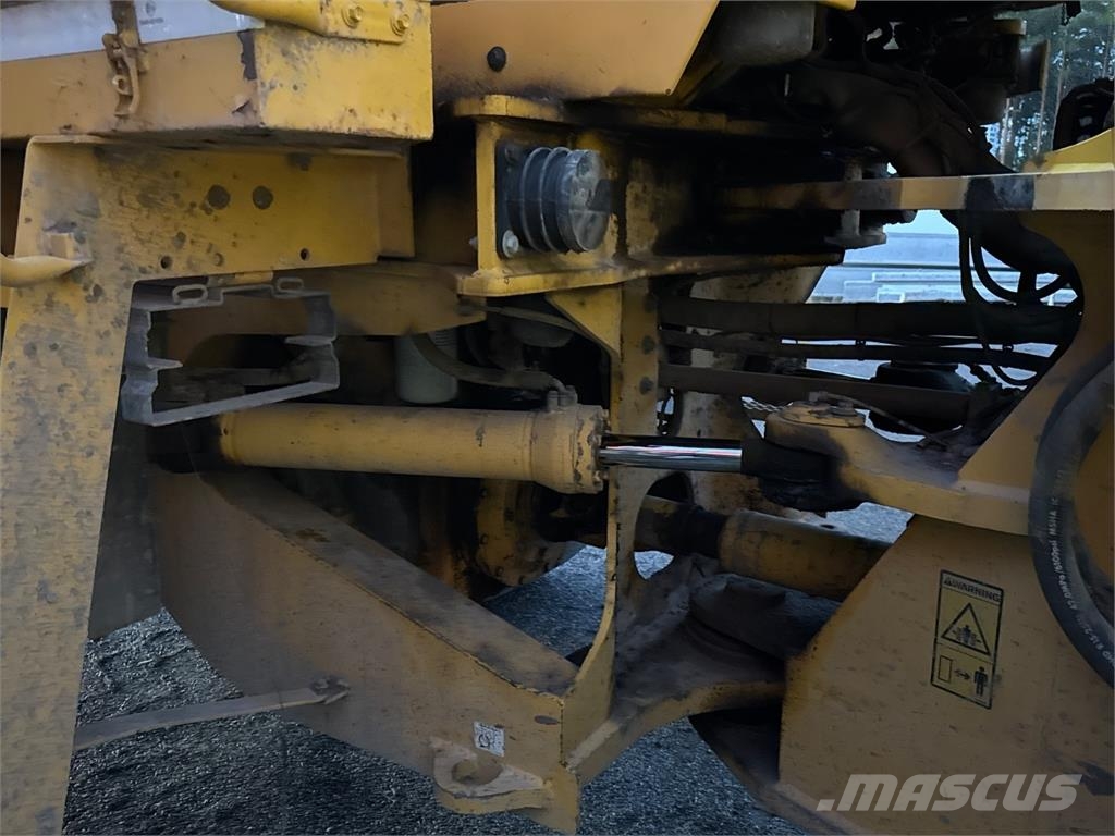 Volvo L150E لوادر بعجل