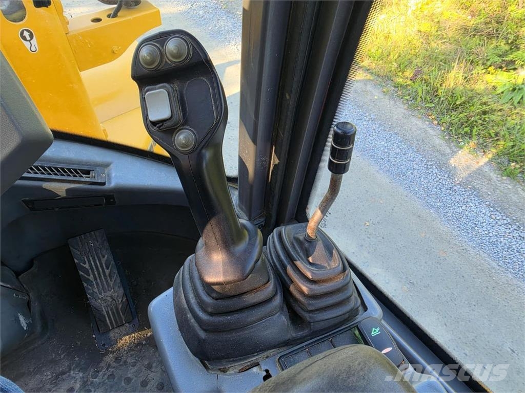 Volvo L30G, Kauha, Piikit Incarcator pe pneuri