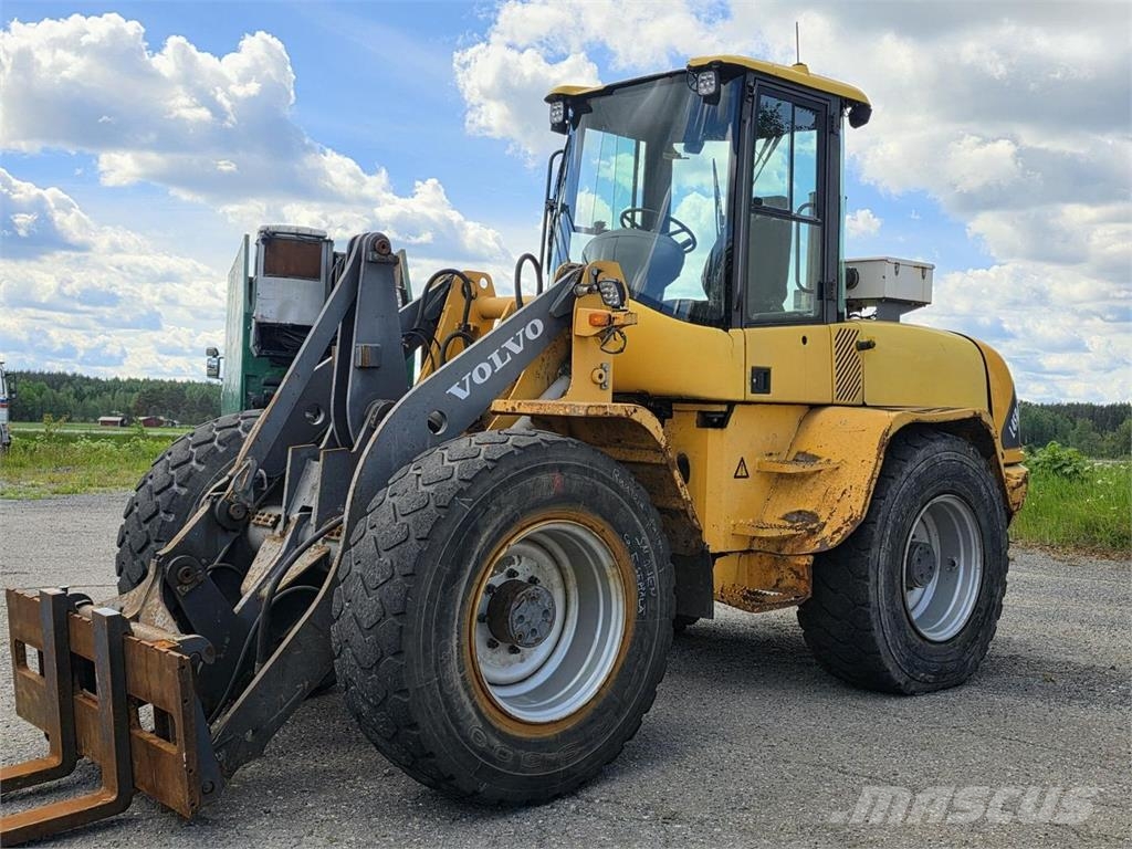 Volvo L45, Kauha, Trukkipiikit لوادر بعجل