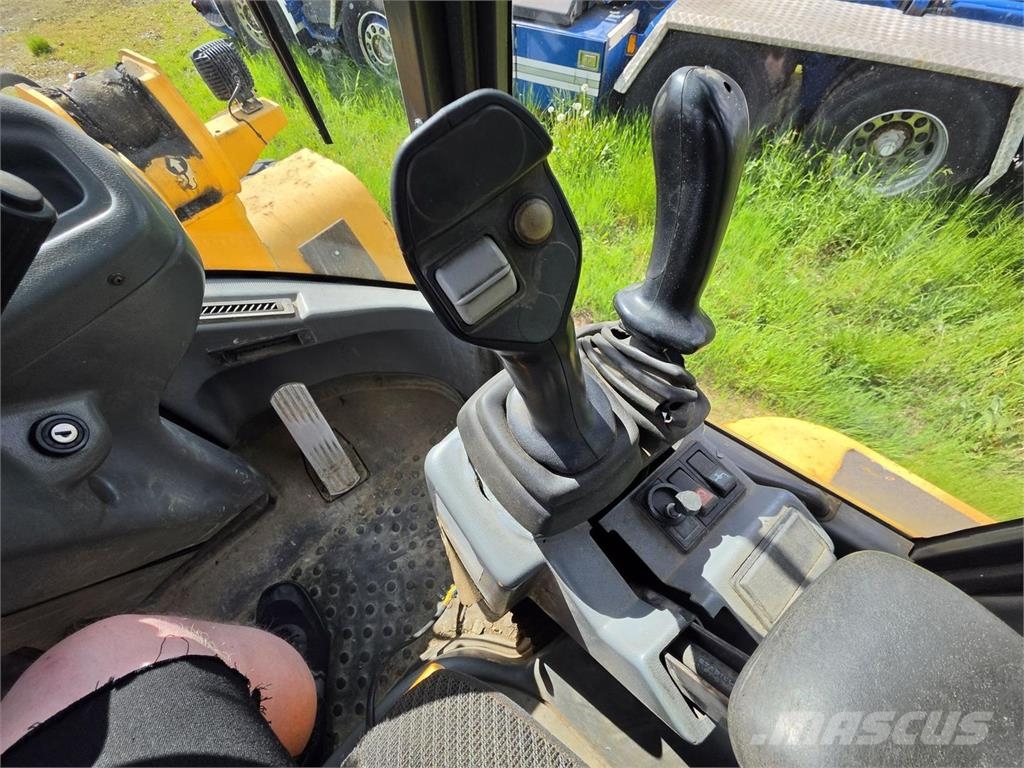 Volvo L45, Kauha, Trukkipiikit لوادر بعجل