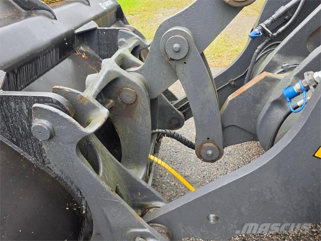 Volvo L70F, Rasvari, Kauha Utovarivači na kotačima