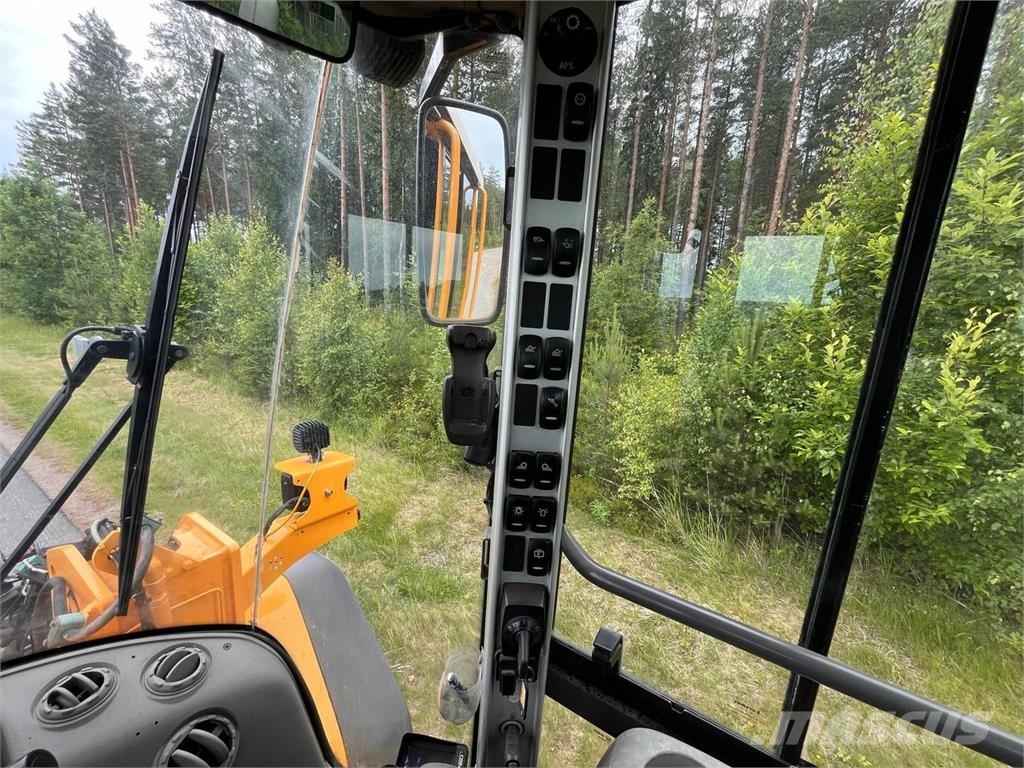 Volvo L90F Incarcator pe pneuri