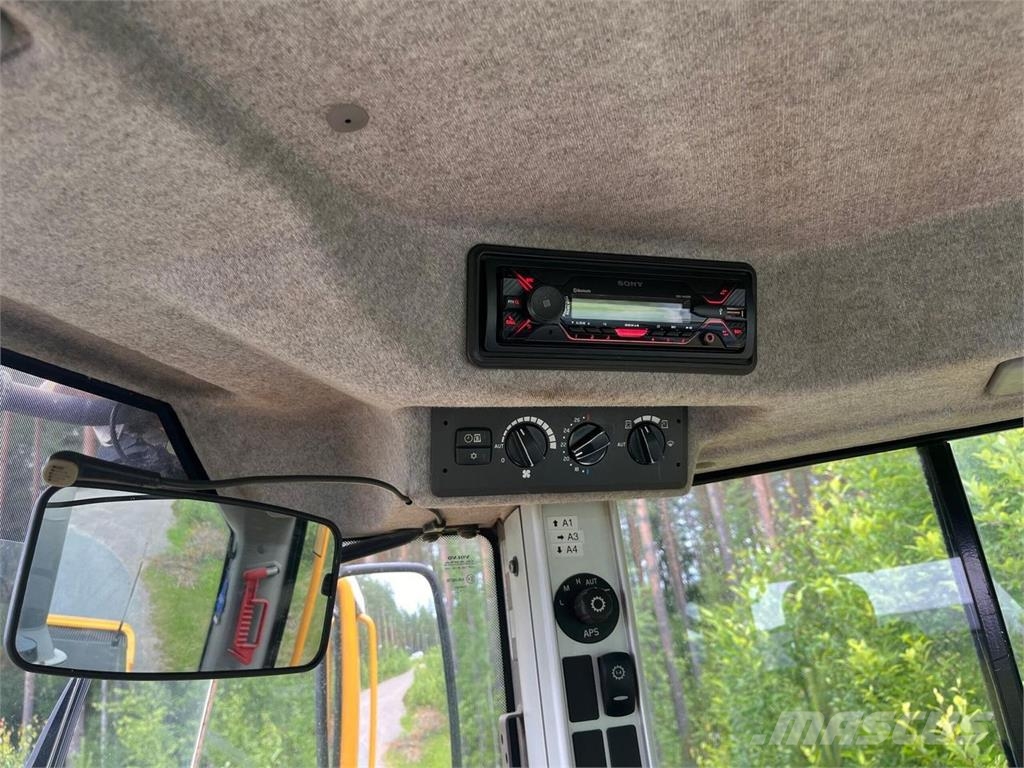 Volvo L90F Incarcator pe pneuri
