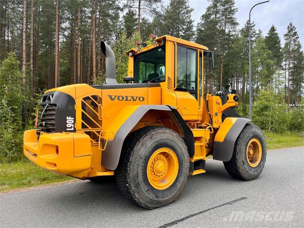 Volvo L90F Incarcator pe pneuri