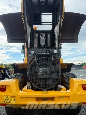 Volvo L90G لوادر بعجل