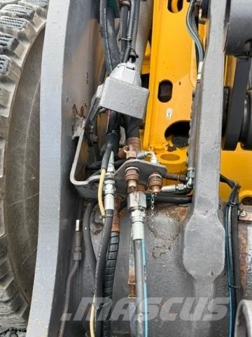 Volvo L90G لوادر بعجل