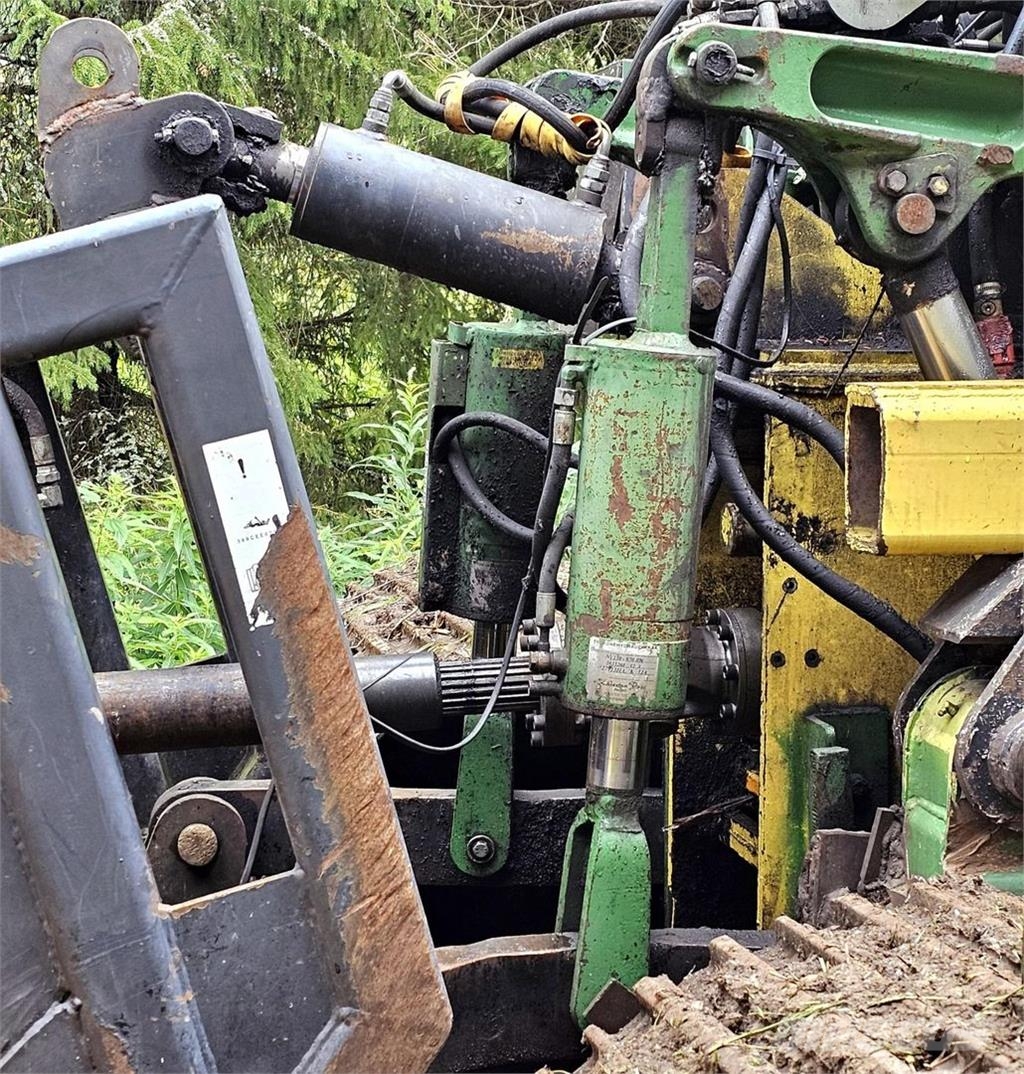 Yanmar C120R Pellonraivauskone/Meri Crushers MJF-143 Ostale poljoprivredne mašine