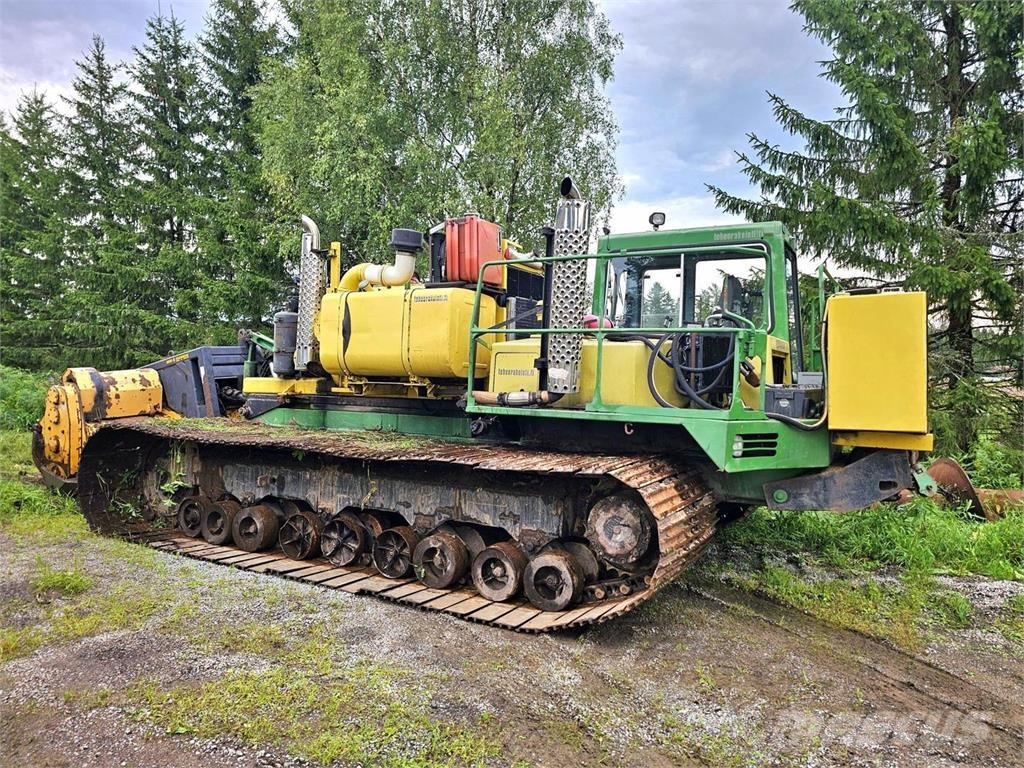 Yanmar C120R Pellonraivauskone/Meri Crushers MJF-143 Ostale poljoprivredne mašine