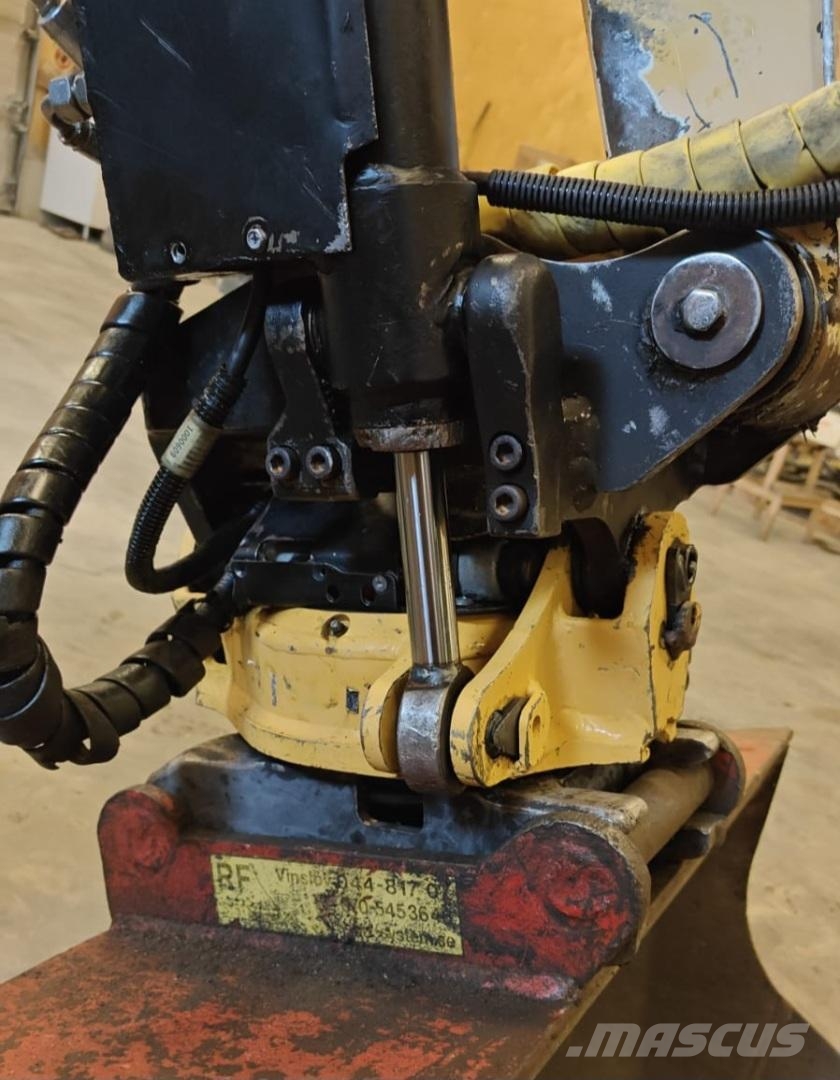 Yanmar VIO25-4, Engcon, 3 kauhaa حفارات صغيرة أقل من 7 طن (حفارات صغيرة)