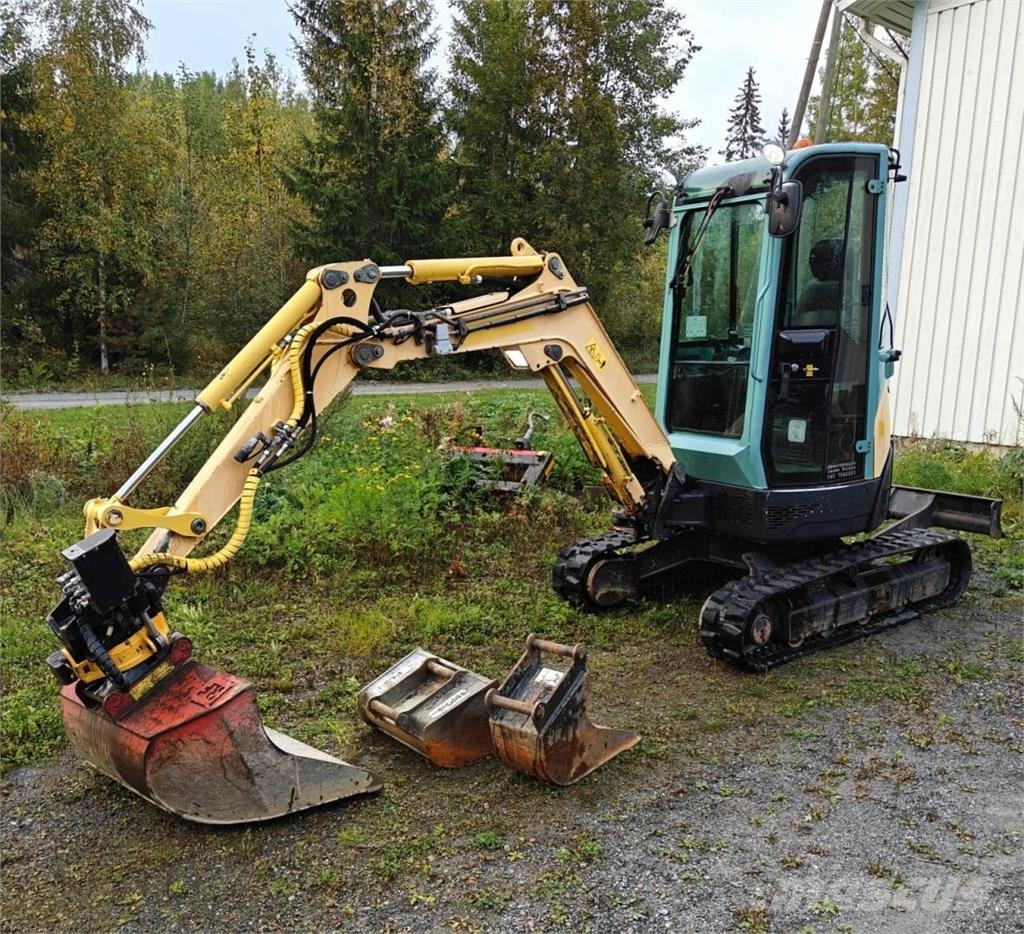Yanmar VIO25-4, Engcon, 3 kauhaa حفارات صغيرة أقل من 7 طن (حفارات صغيرة)